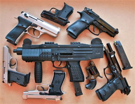 are prop guns fake